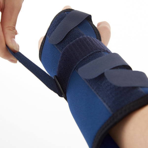 Elastic Hand Splint with Double Stays Best for Wrist Strains, Sprains and Wrist Injuries - Allowing Excellent Stabilization on the Wrist_gallery_14