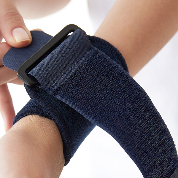 Elastic Wrist Wrap & Wrist Compression Strap for Pain Relief - Prevents Wrist Injuries During Weight Liftings_gallery_14