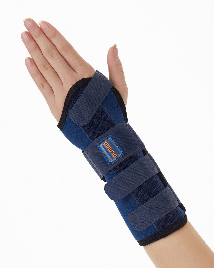 Elastic Hand Splint with Double Stays Best for Wrist Strains, Sprains and Wrist Injuries - Allowing Excellent Stabilization on the Wrist_gallery_17