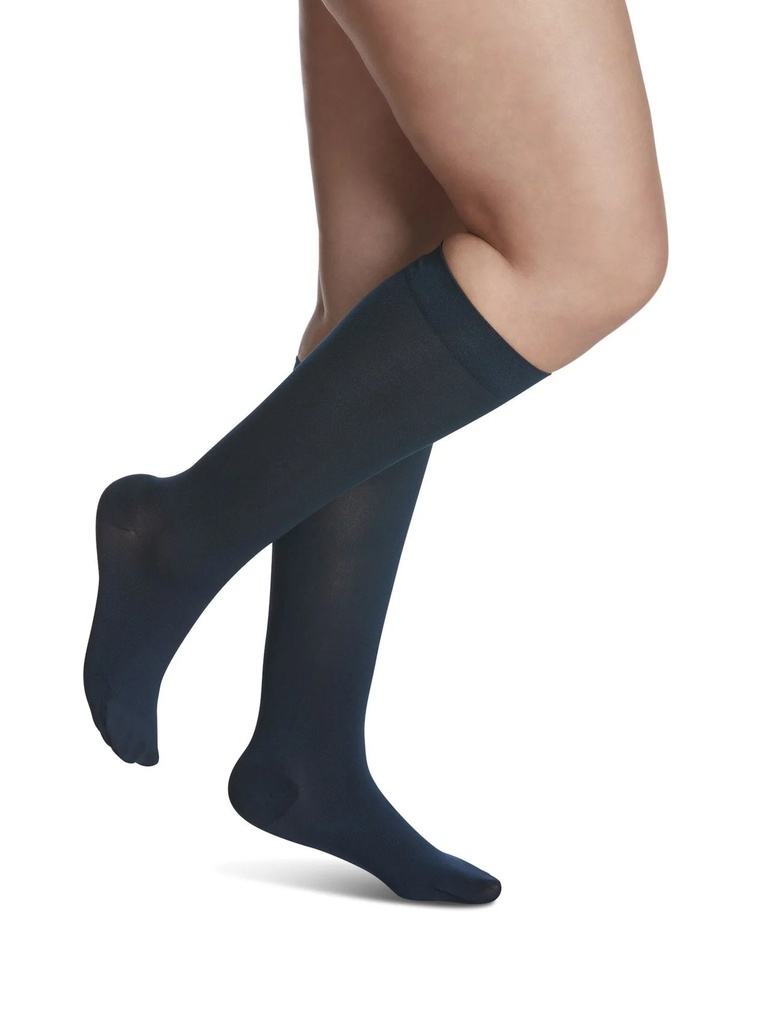 Sigvaris Soft Opaque - Knee-High w/Grip-Top (20-30mmHg)_gallery_20