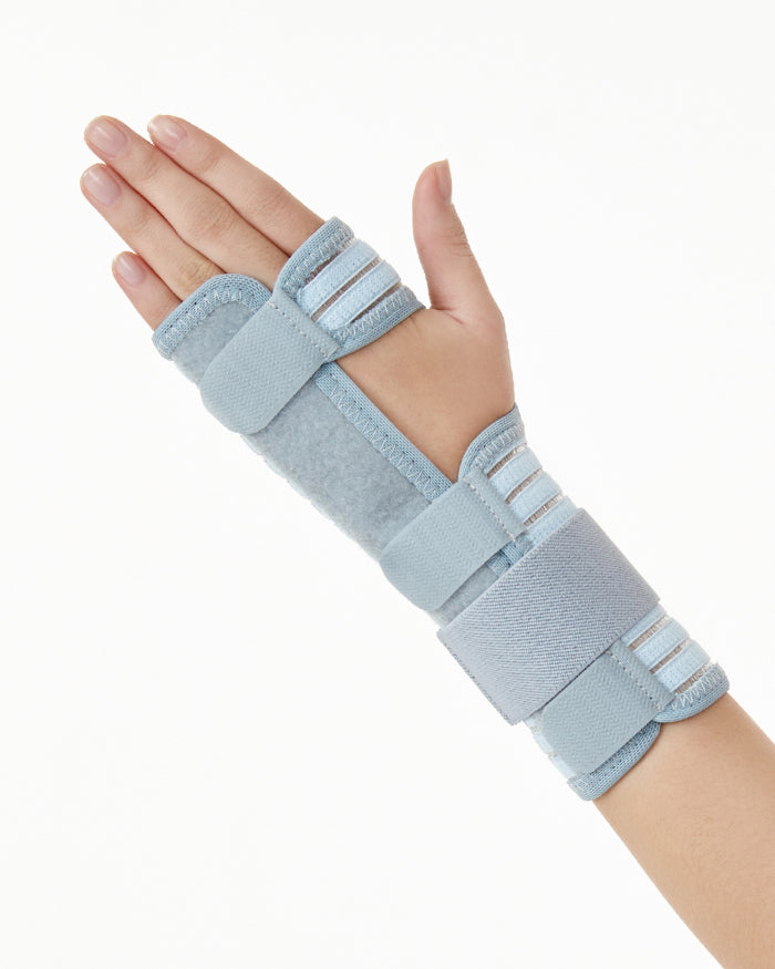 Elastic Wrist Brace & Wrist Palm Splint Best For Sprains, Strains and Instability of the Wrist - Easy to Wear & Contains Ventilated Elastics_gallery_23