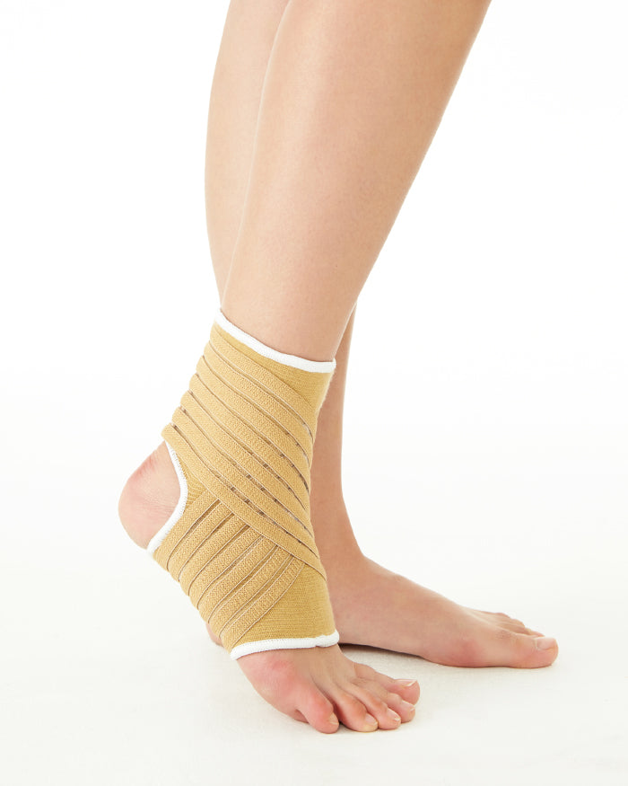 Elastic Ankle Brace For Sports, Gyming, Basketball, Volleyball, Football & Running Breathable Compression Ankle Sleeve Support (Small/  Medium/ Large)